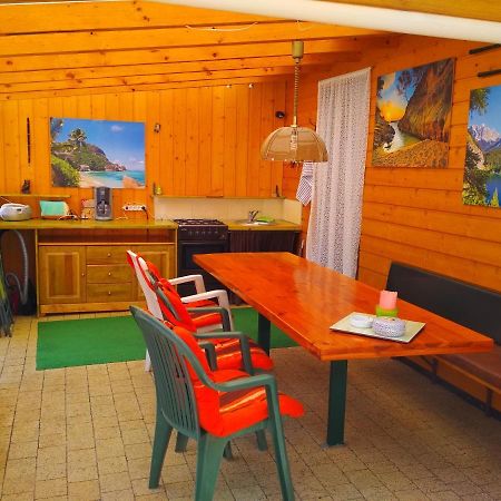 Pepasowka Chatka Puchatka Łukęcin Exteriér fotografie